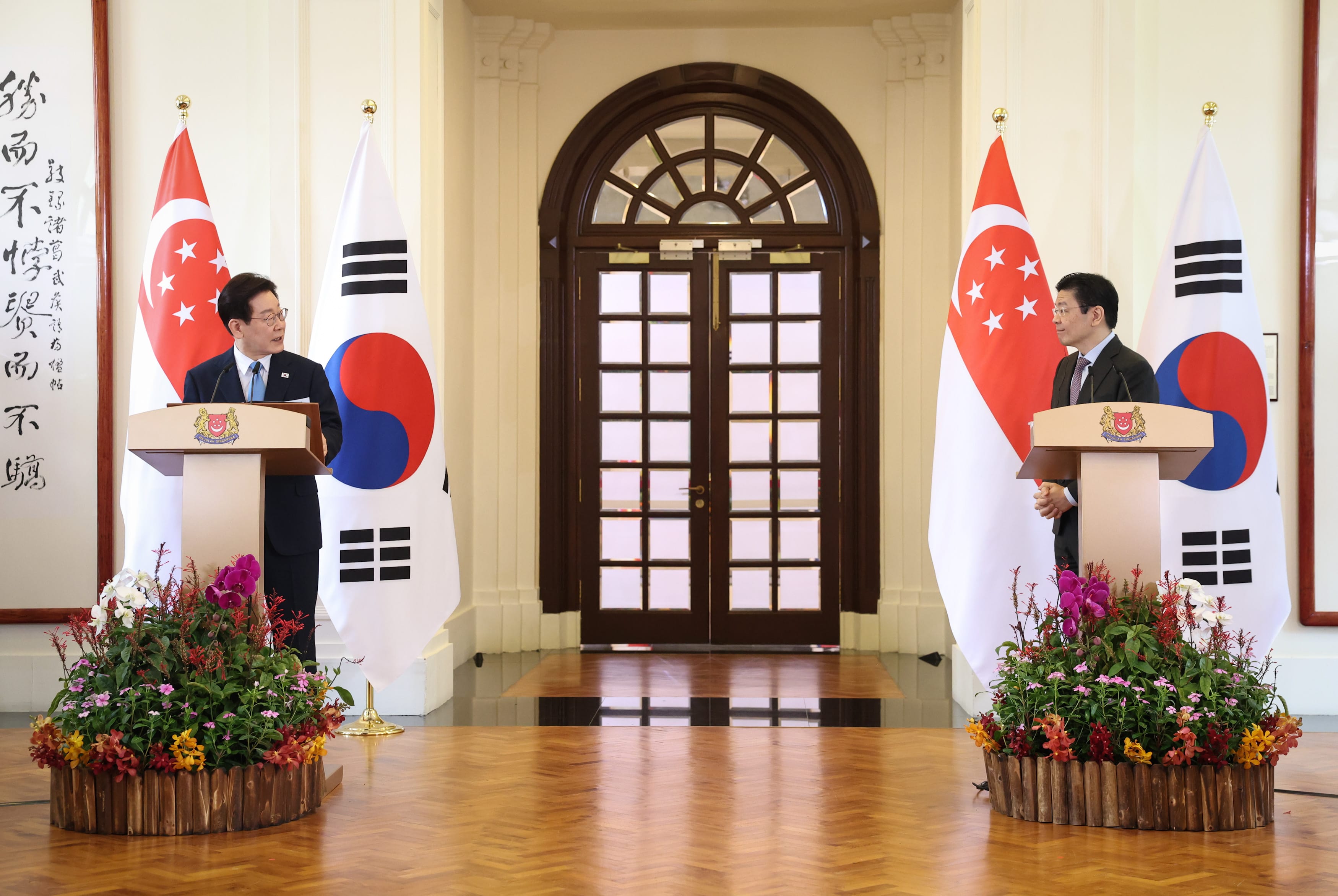 Photo of PM Lawrence Wong at the Joint Press Conference with President of the Republic of Korea Lee Jae Myung 